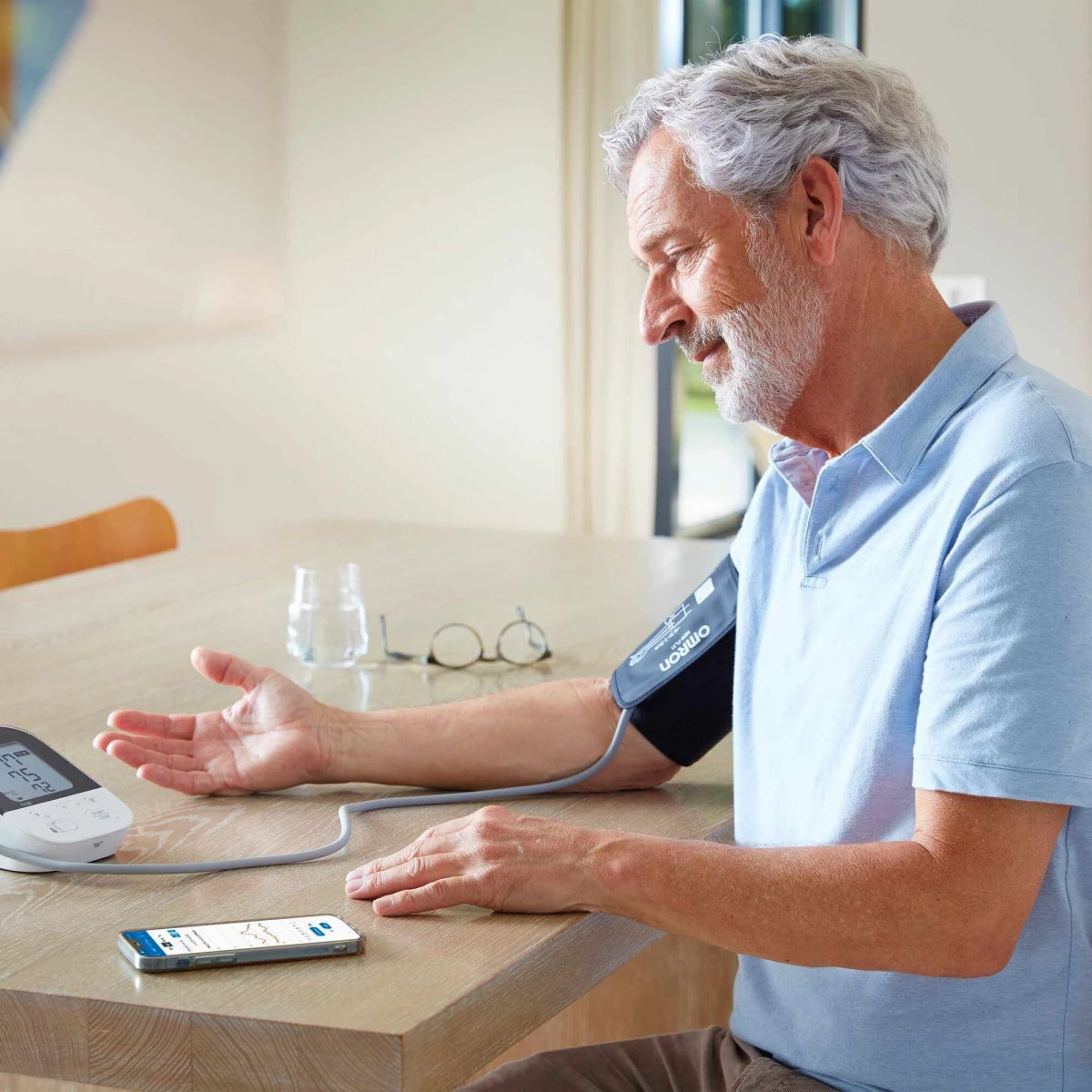 جهاز قياس ضغط الدم M4 Intelli IT HEM-7155T-EBK